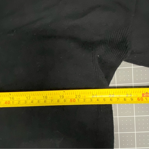 Lululemon Grey Sweater 8 - Picture 5 of 7